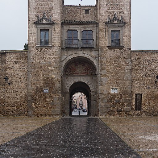 Puerta de Bisagra