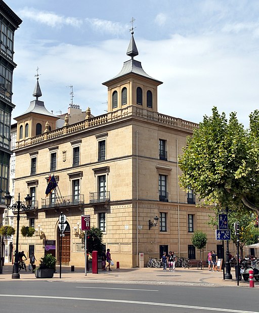 Palacio de los Chapiteles