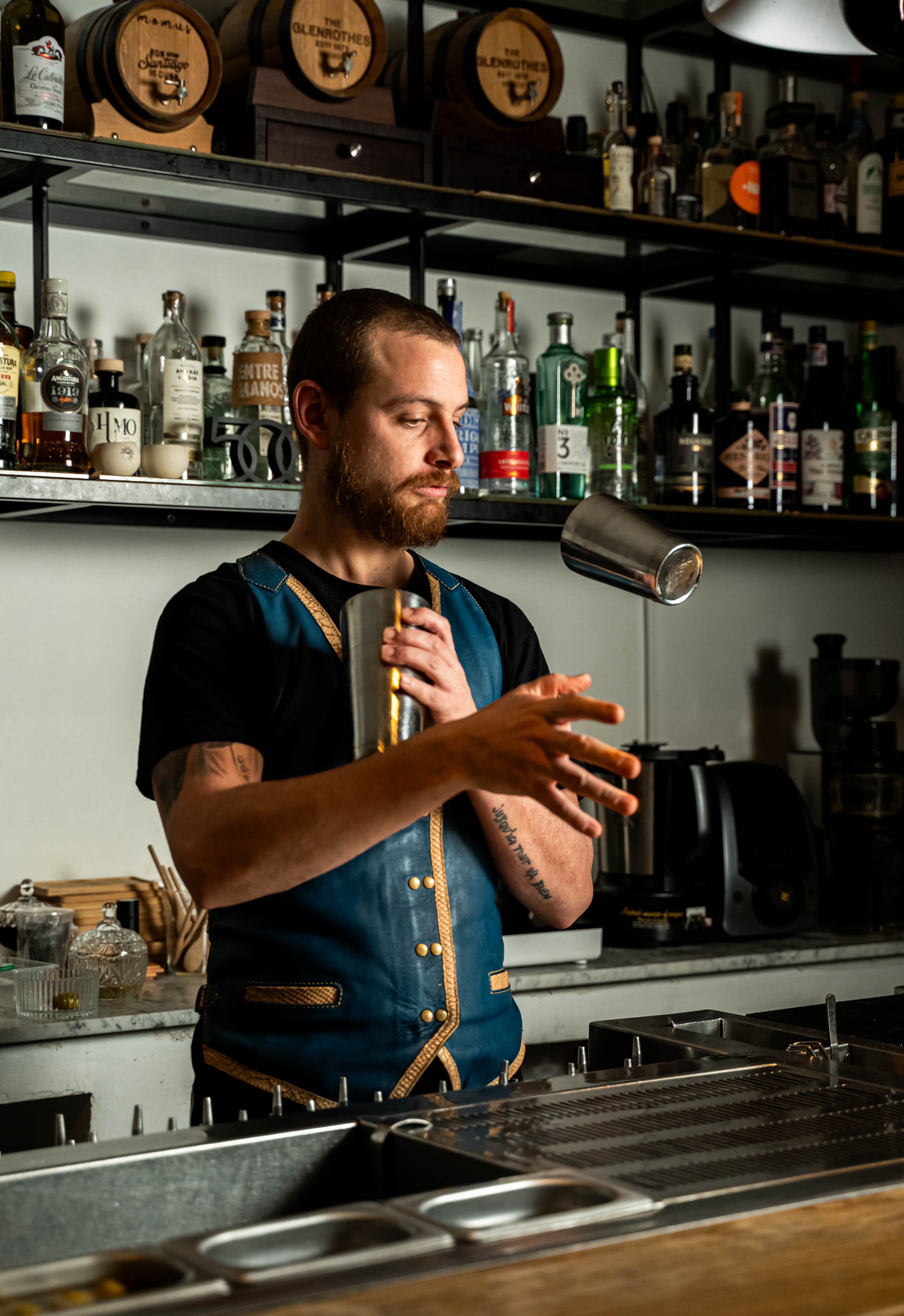 Momus Cocktail Bar